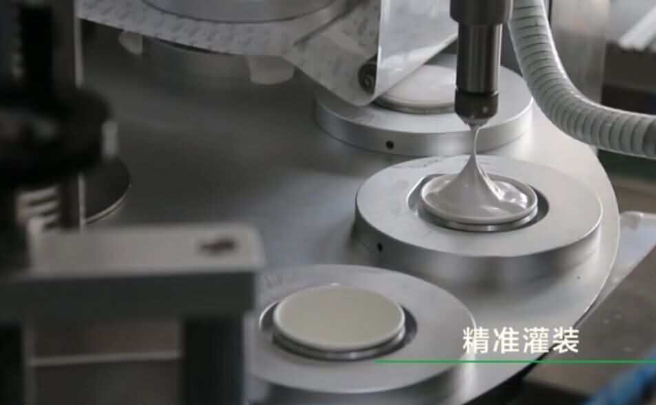 转盘冰激凌灌装机